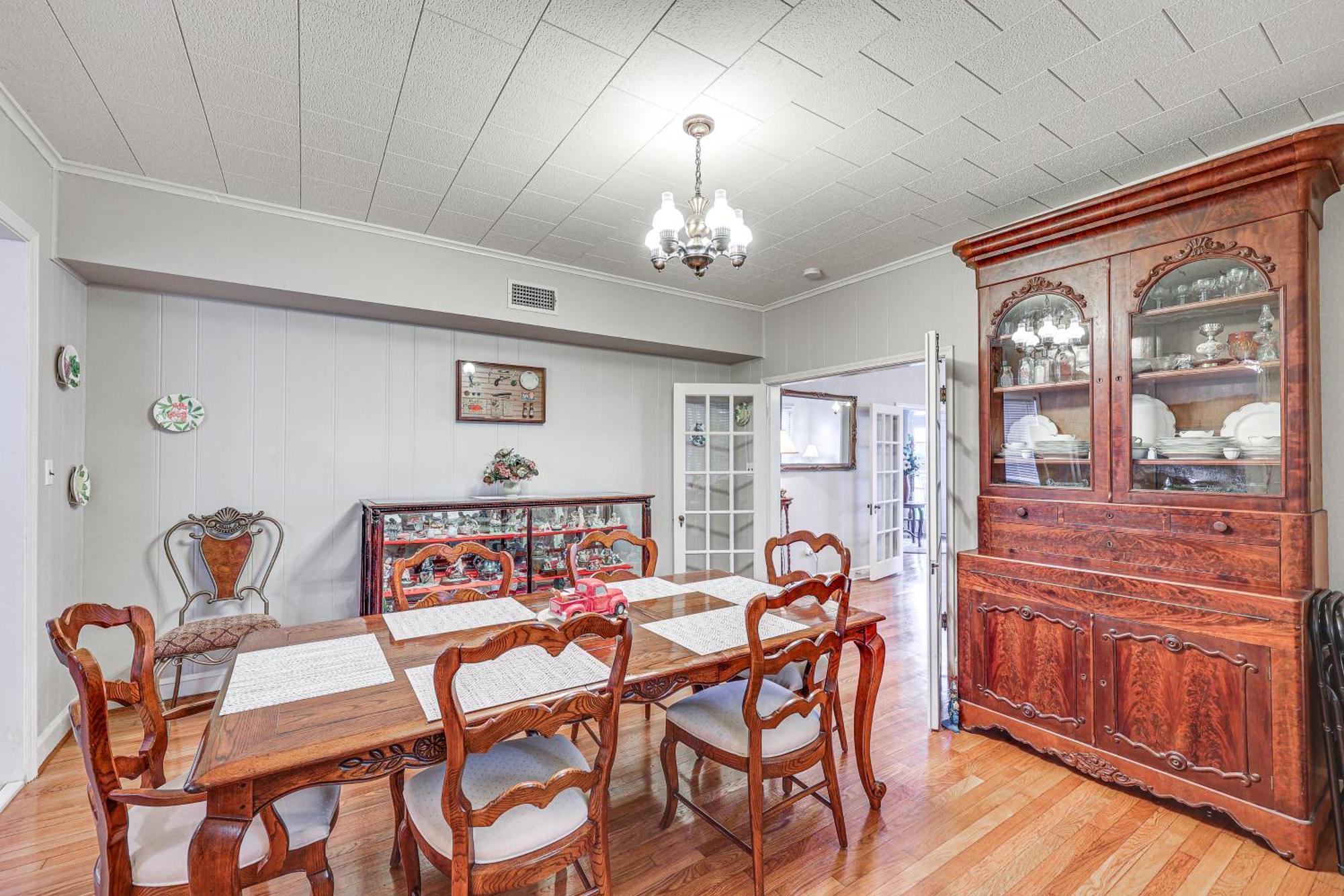 Delightful Retreat With Fireplace And Large Yard! Εξωτερικό φωτογραφία